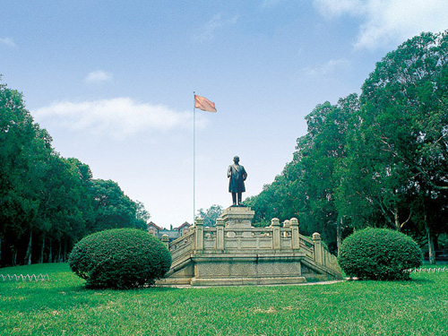 Sun-Yat-sen-University-3